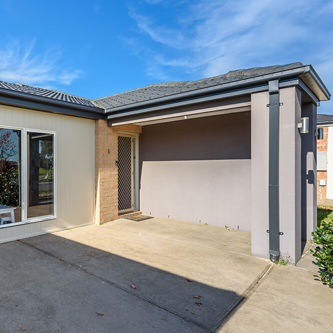 Home Garage in Buxton New South Wales